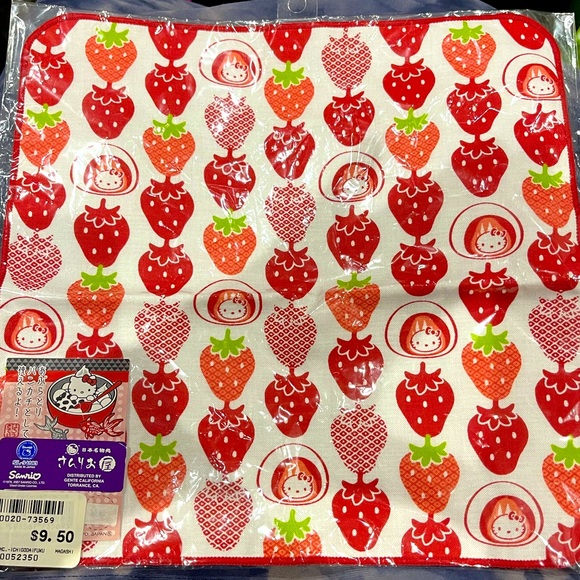 Strawberry 🍓 Hello Kitty Tea Towel Face Cloth Handkerchief Napkin Sanrio Japan - Picture 1 of 6